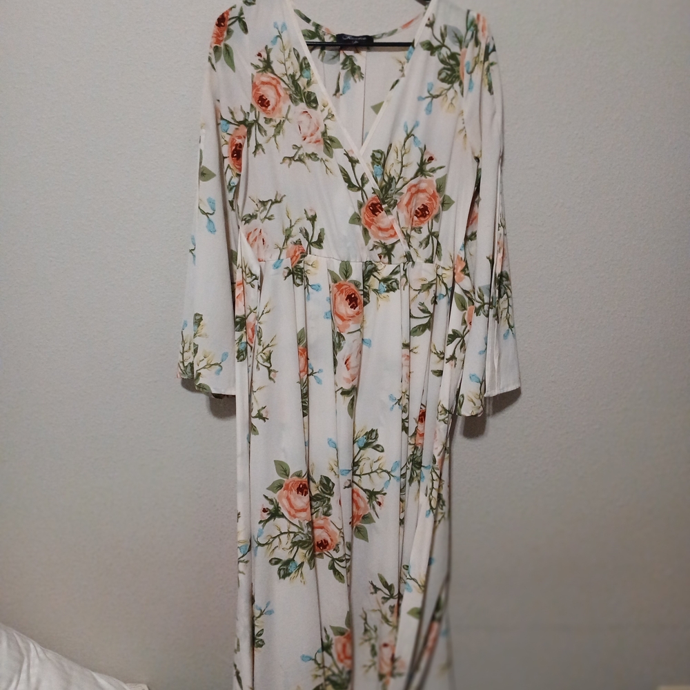 Chic Long Sleeve Floral Maxi Dress